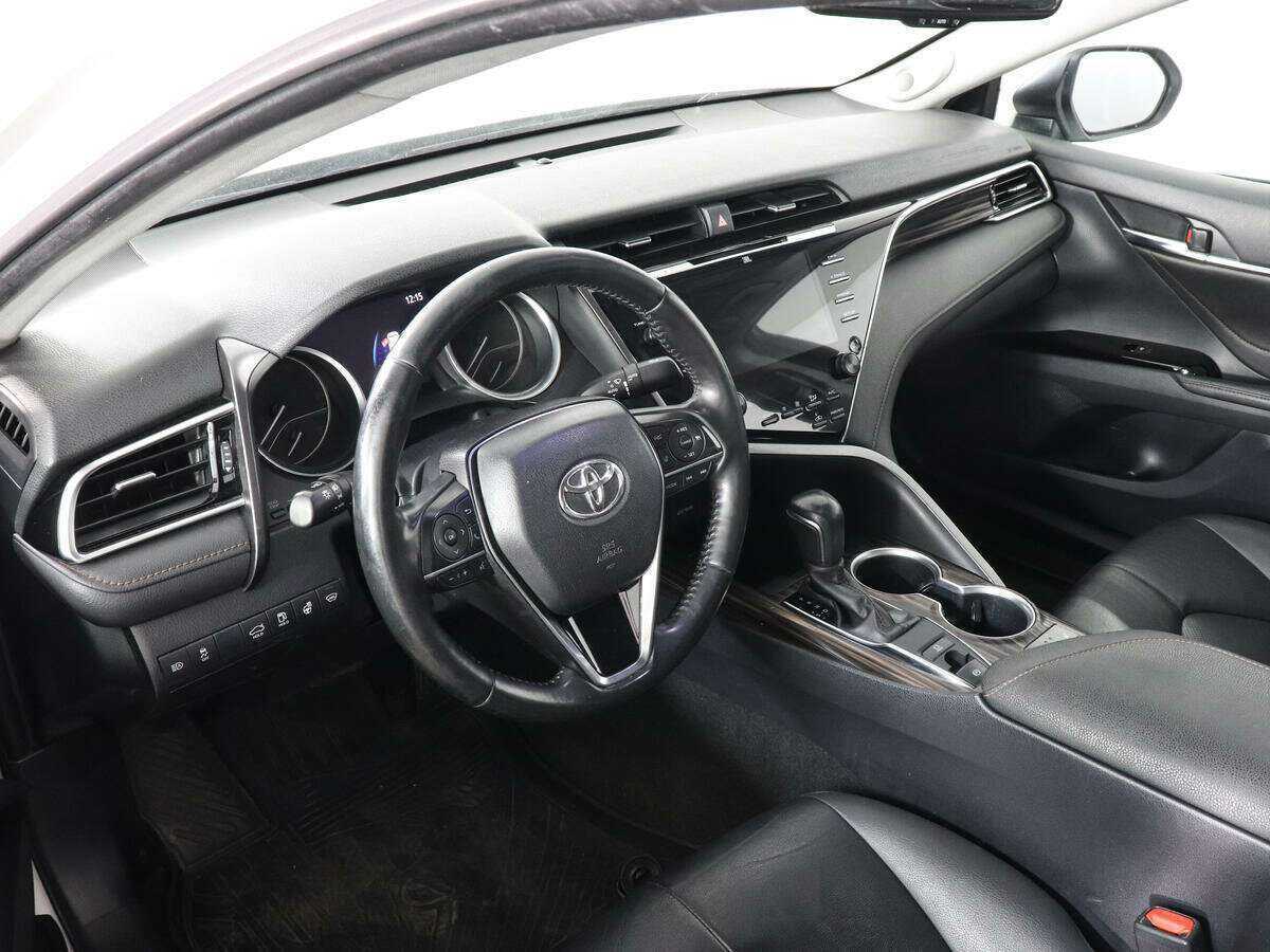 Toyota Camry, 2021 Фото №8