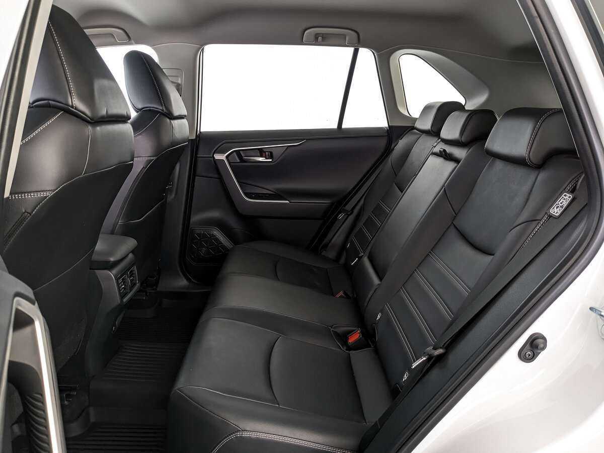 Toyota RAV4, 2022 Фото №16