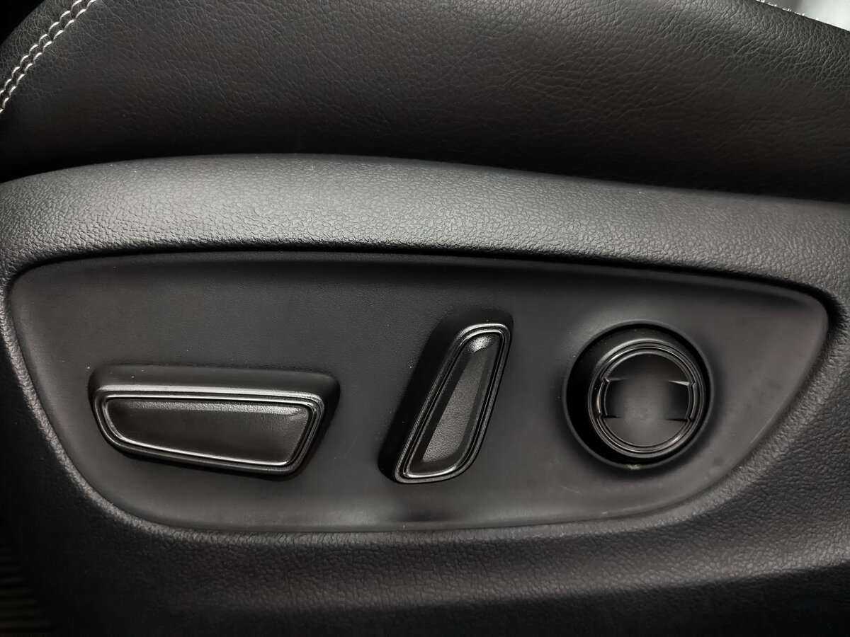 Toyota RAV4, 2022 Фото №24