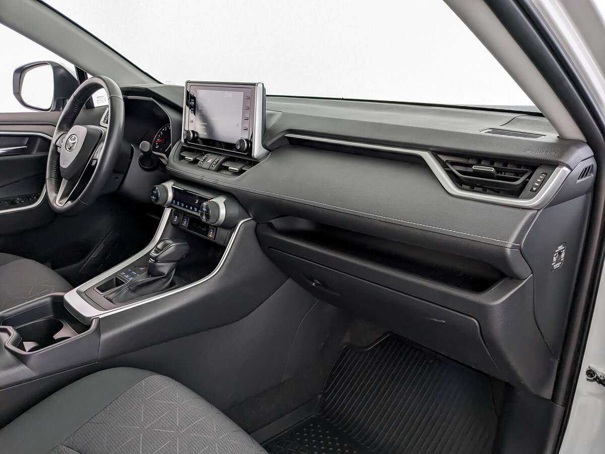 Toyota RAV4, 2020 Фото №9