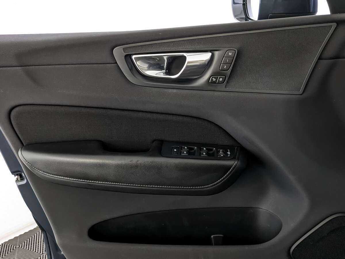 Volvo XC60, 2019 Фото №15