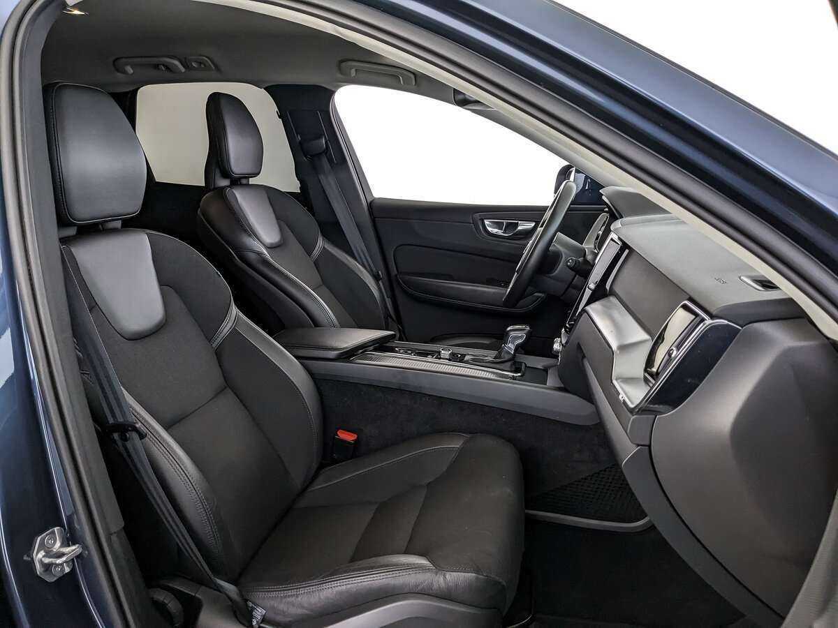 Volvo XC60, 2019 Фото №20