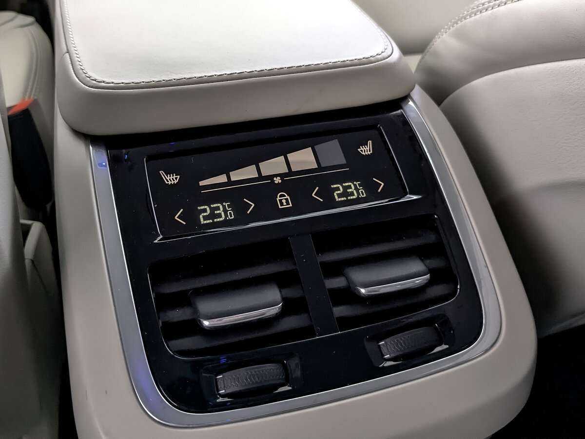 Volvo XC90, 2018 Фото №27