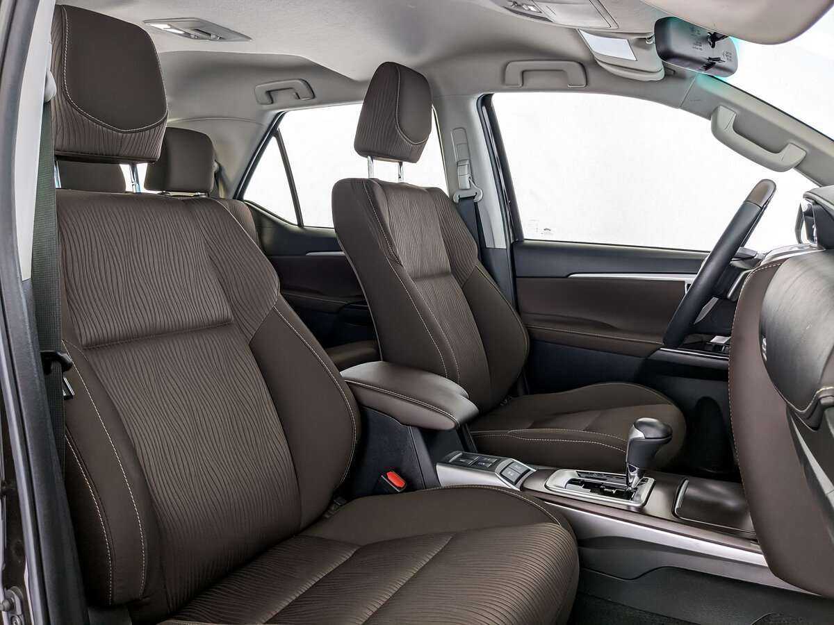 Toyota Fortuner, 2018 Фото №19