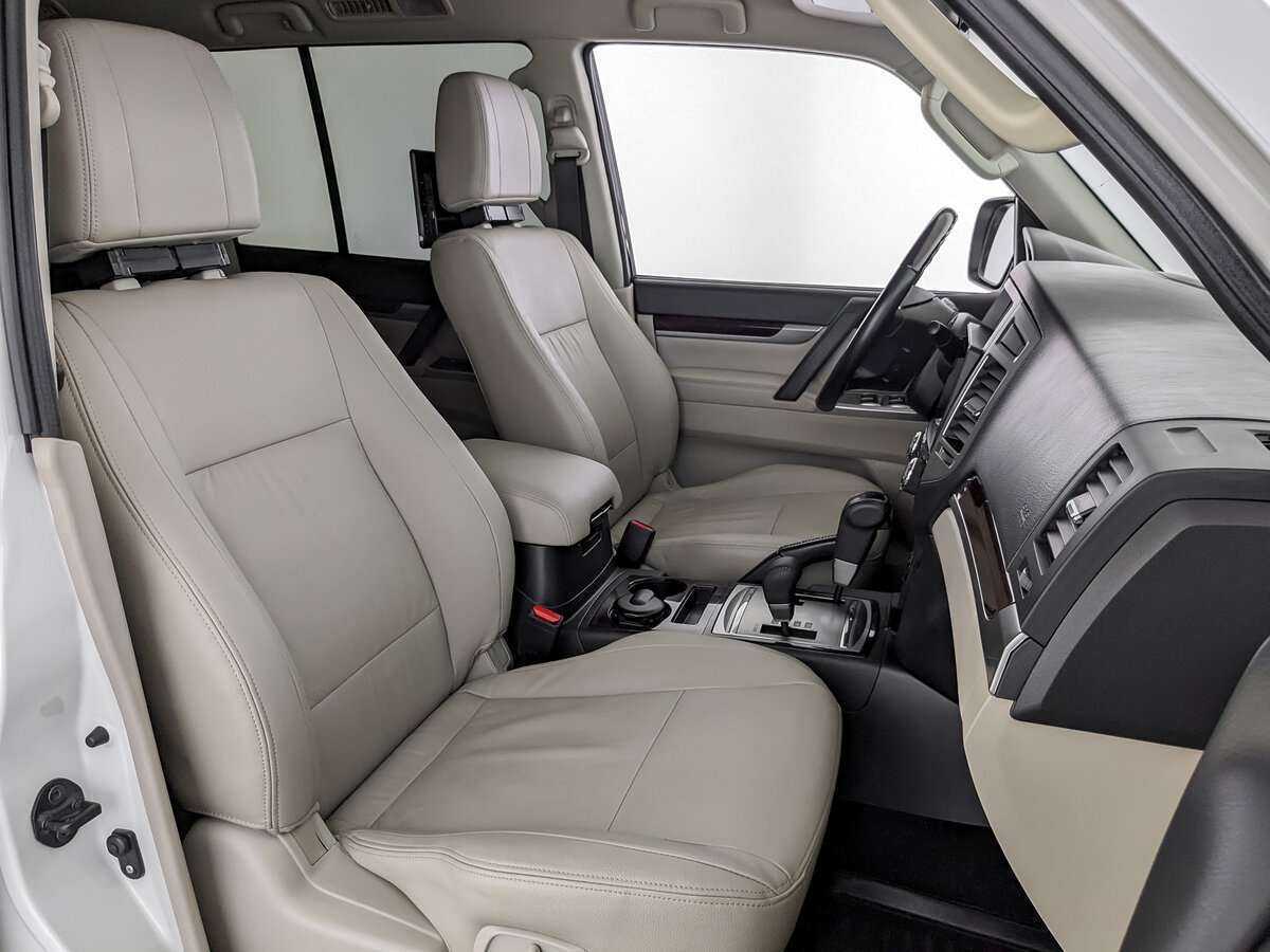 Mitsubishi Pajero, 2020 Фото №18