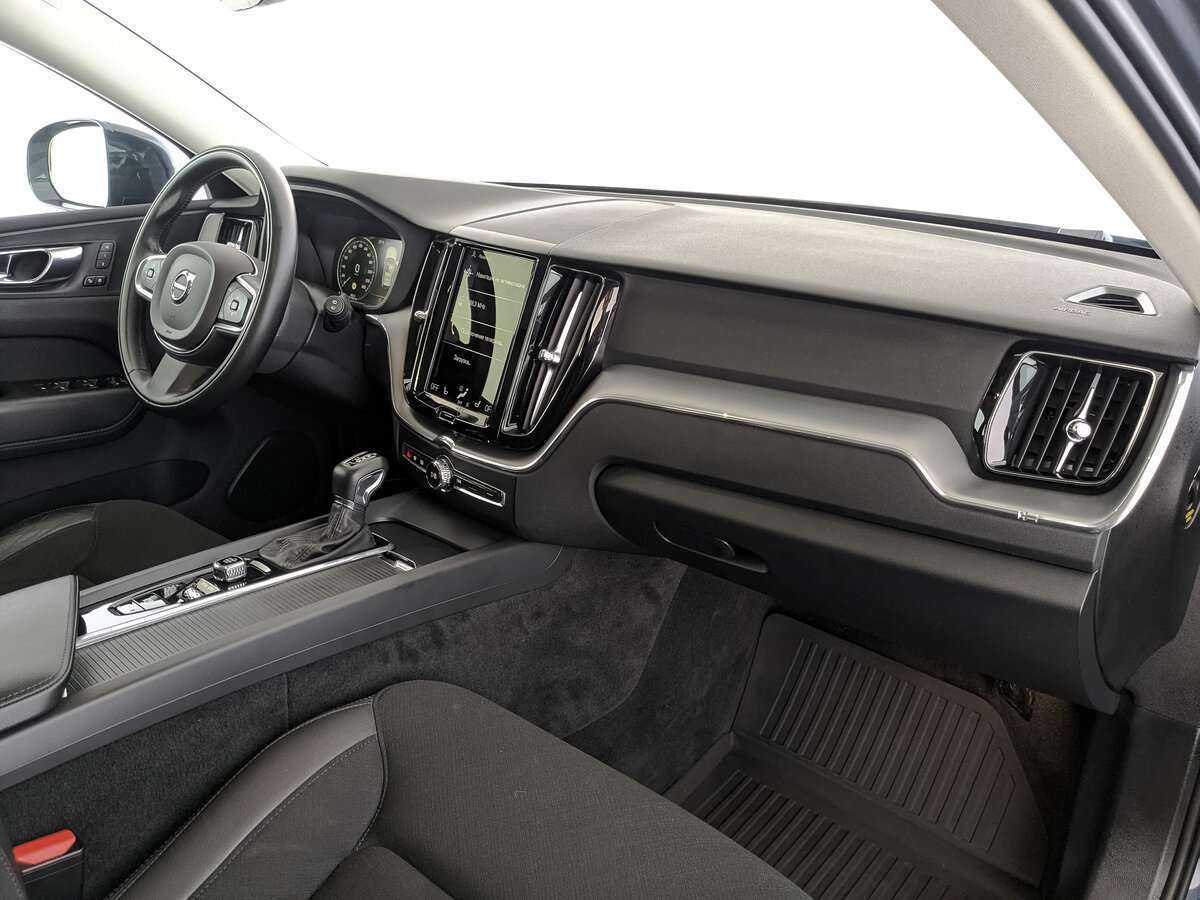 Volvo XC60, 2021 Фото №9