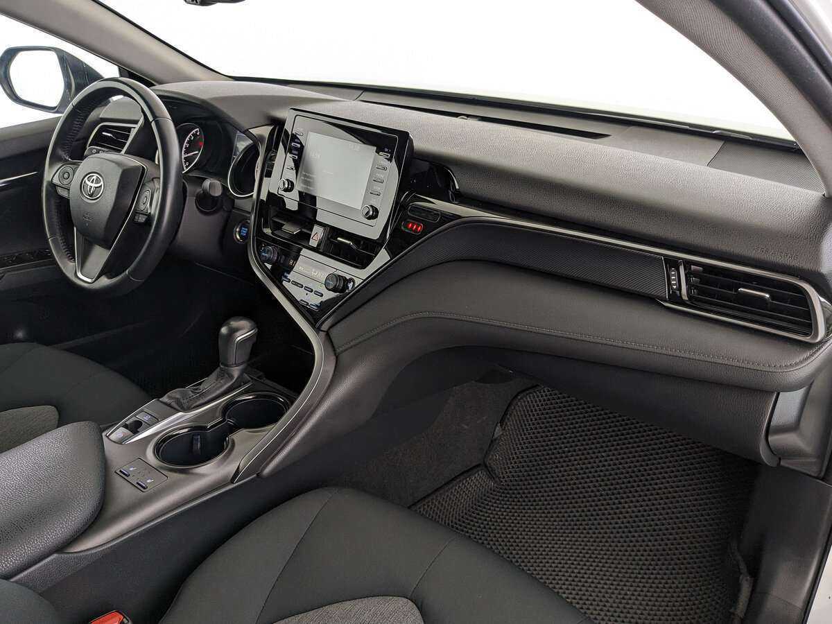 Toyota Camry, 2022 Фото №9