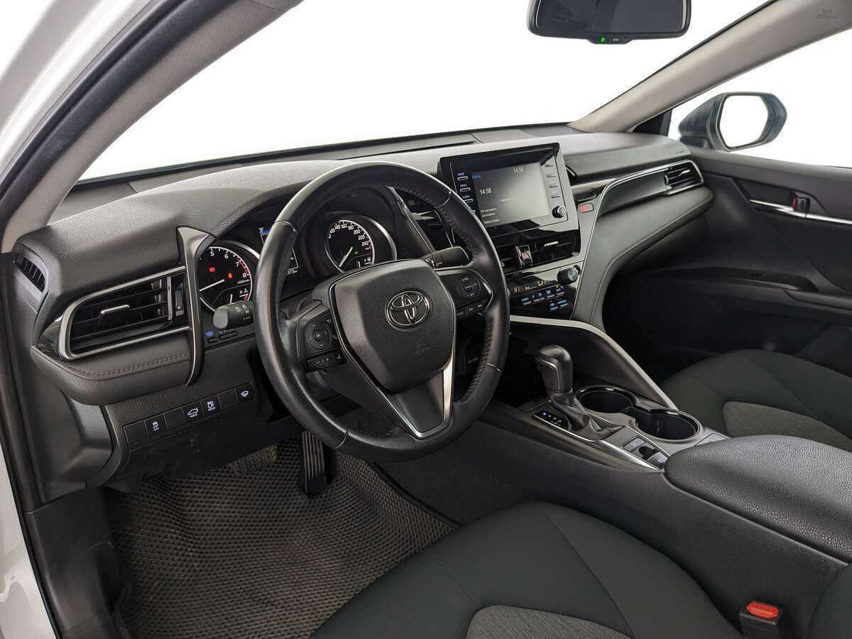 Toyota Camry, 2022 Фото №11