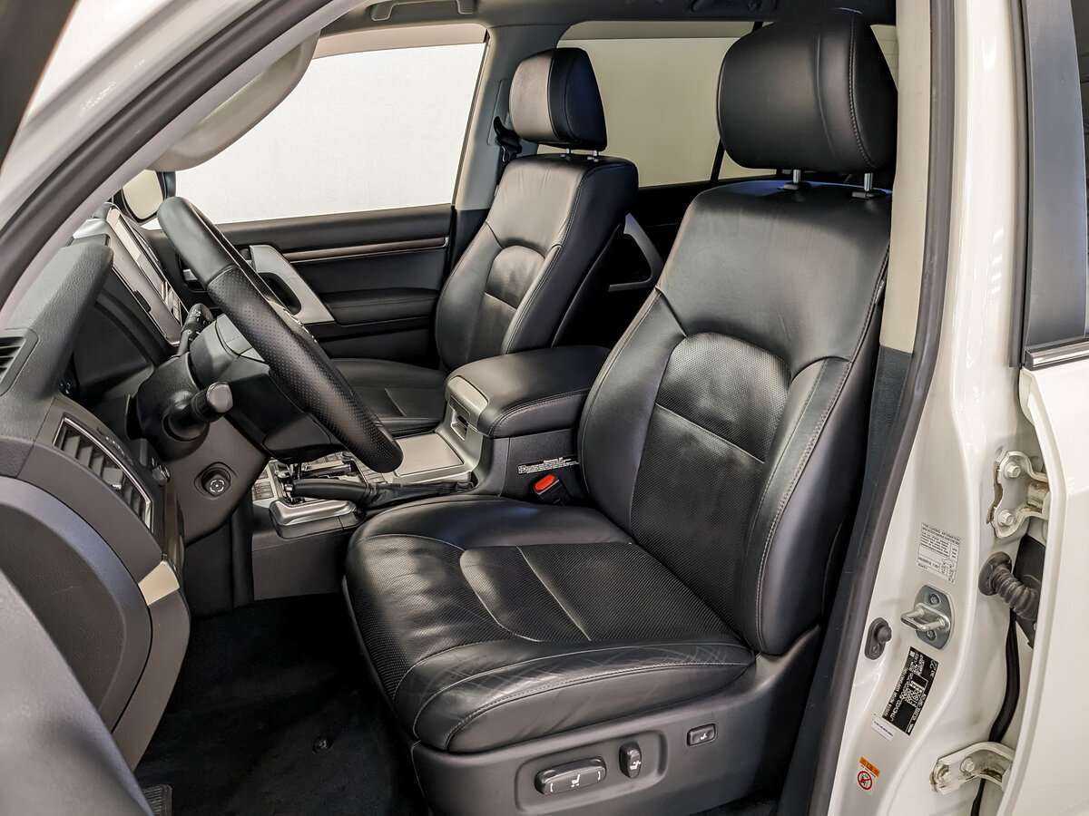 Toyota Land Cruiser, 2017 Фото №14