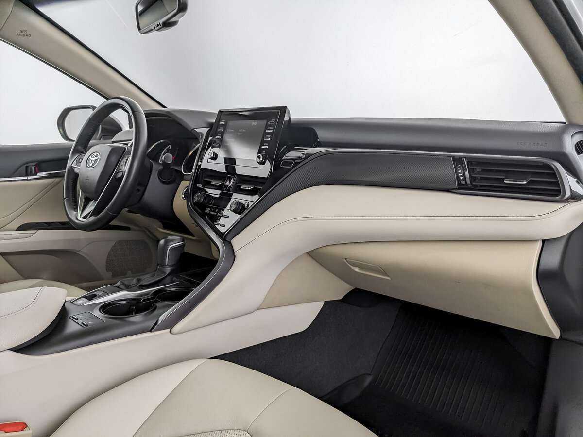 Toyota Camry, 2021 Фото №9