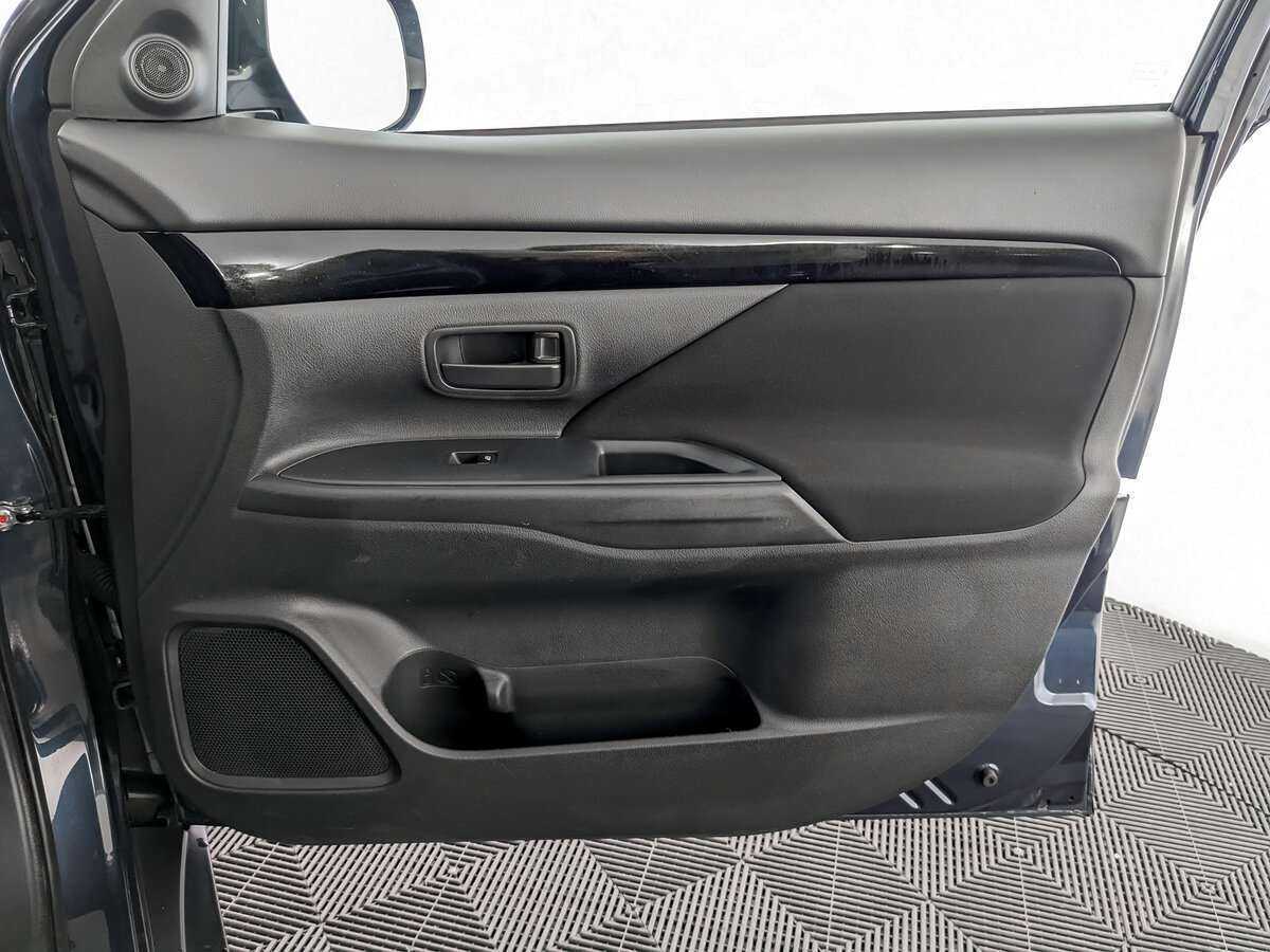 Mitsubishi Outlander, 2019 Фото №20