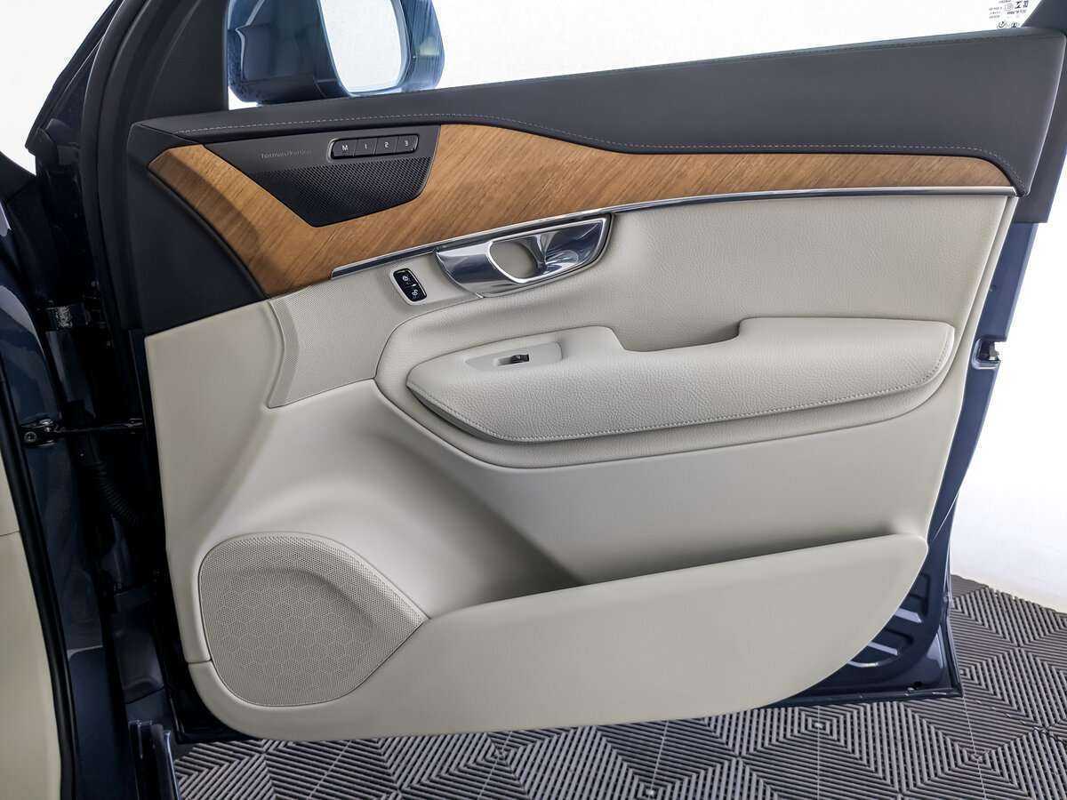 Volvo XC90 B5, 2021 Фото №20