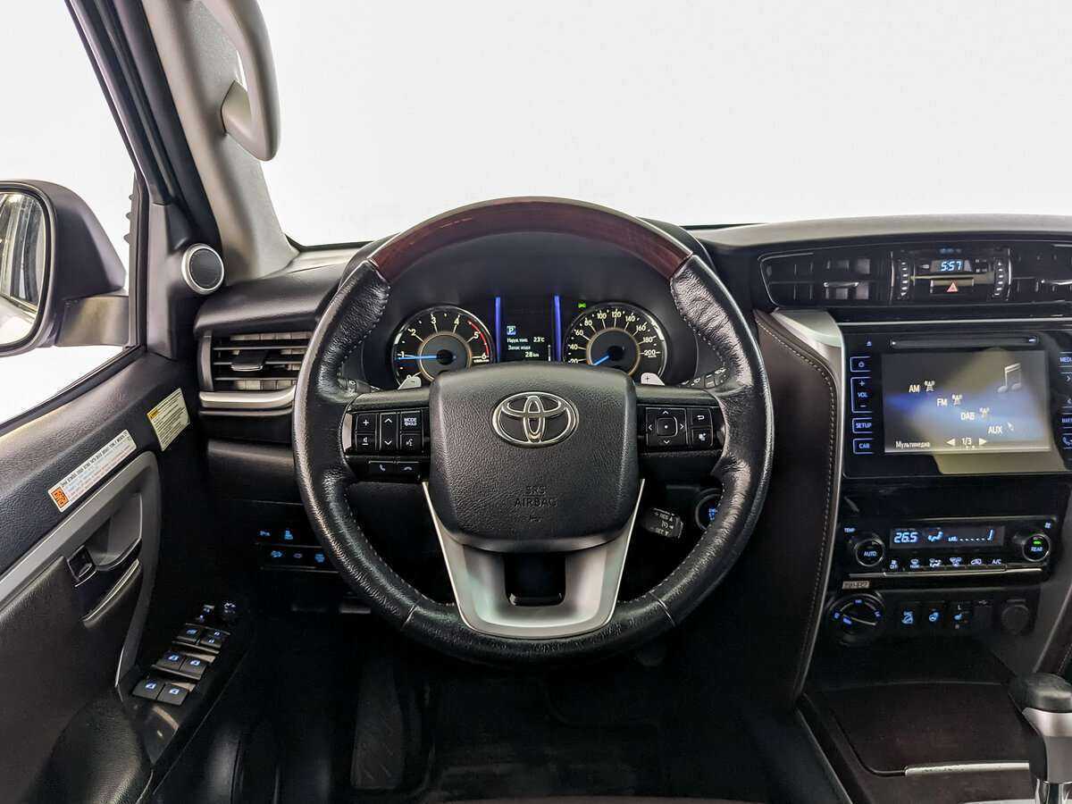Toyota Fortuner, 2019 Фото №18