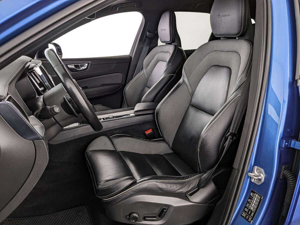 Volvo XC60, 2019 Фото №16