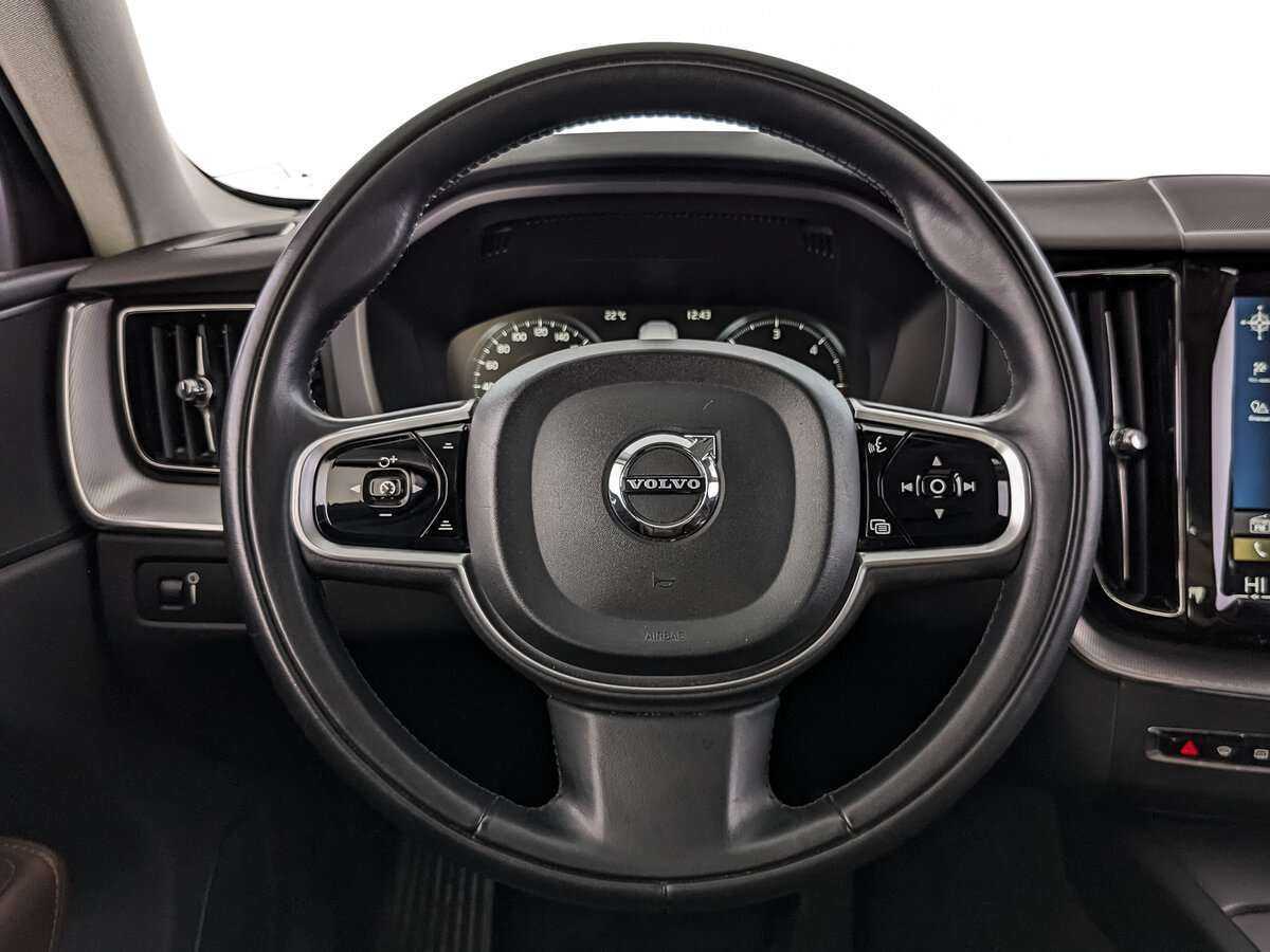 Volvo XC60, 2018 Фото №17