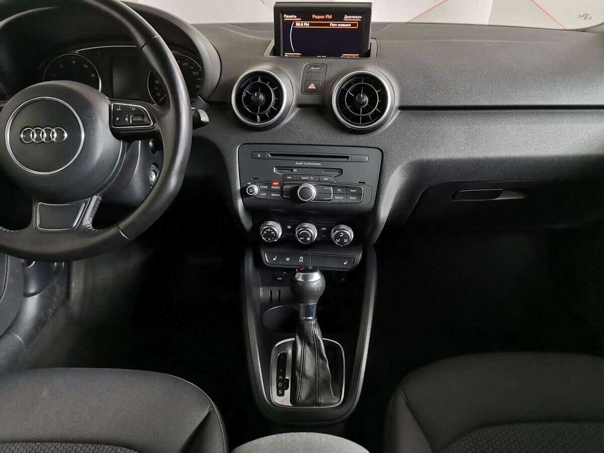 Audi A1, 2012 Фото №11