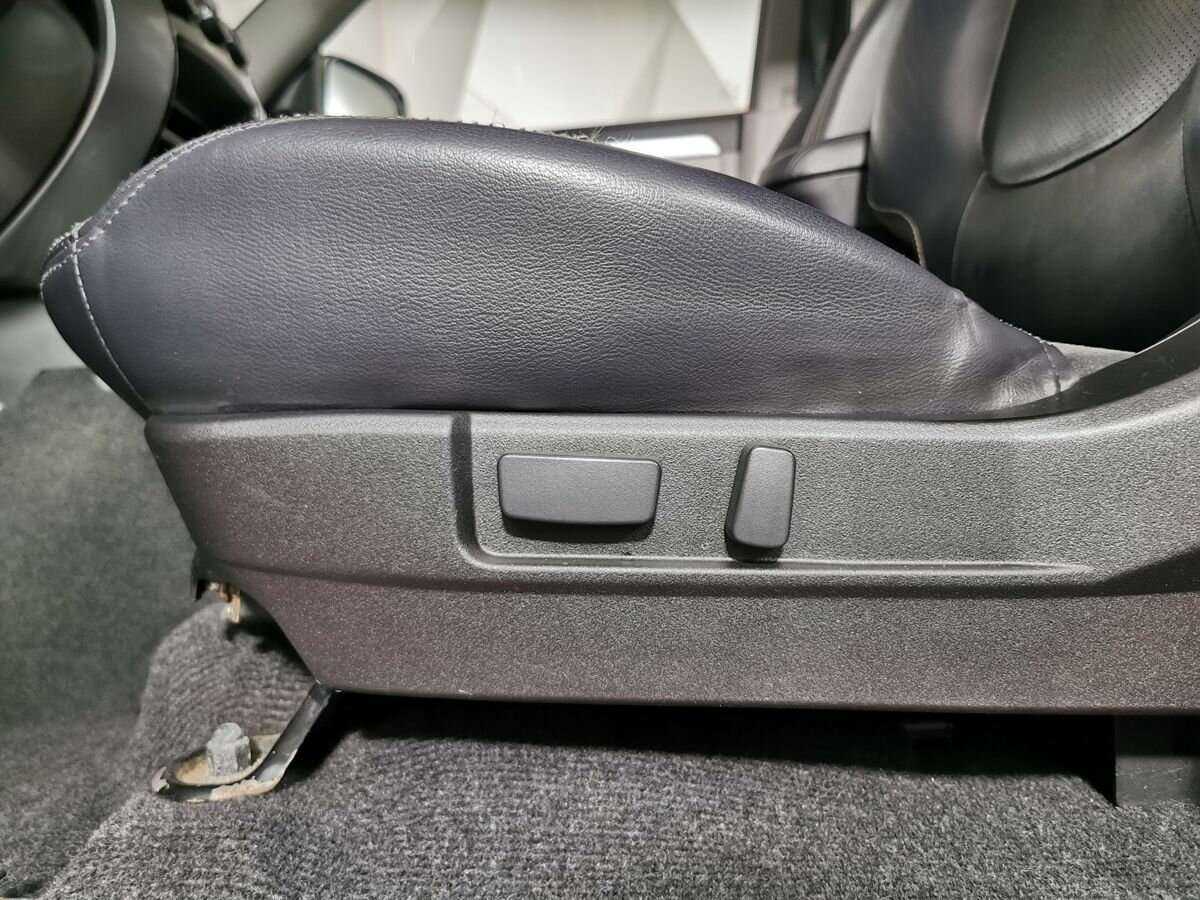 Mitsubishi Pajero Sport, 2011 Фото №17