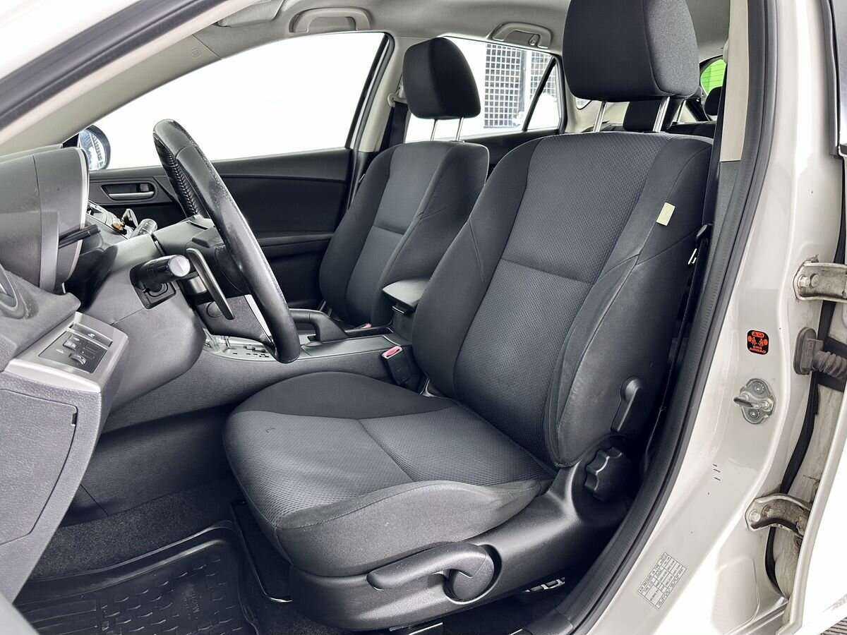 Mazda 3, 2011 Фото №10