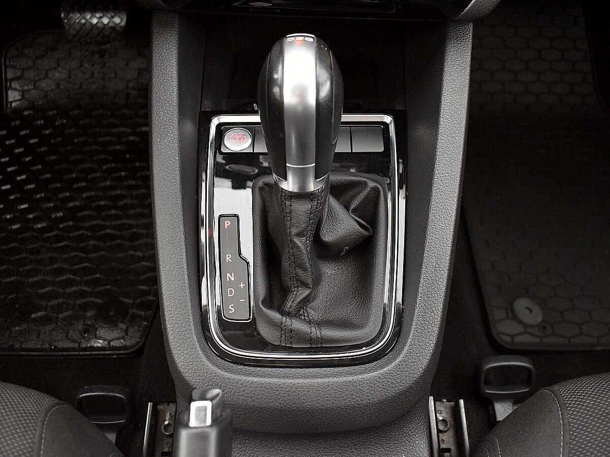 Volkswagen Jetta, 2017 Фото №14