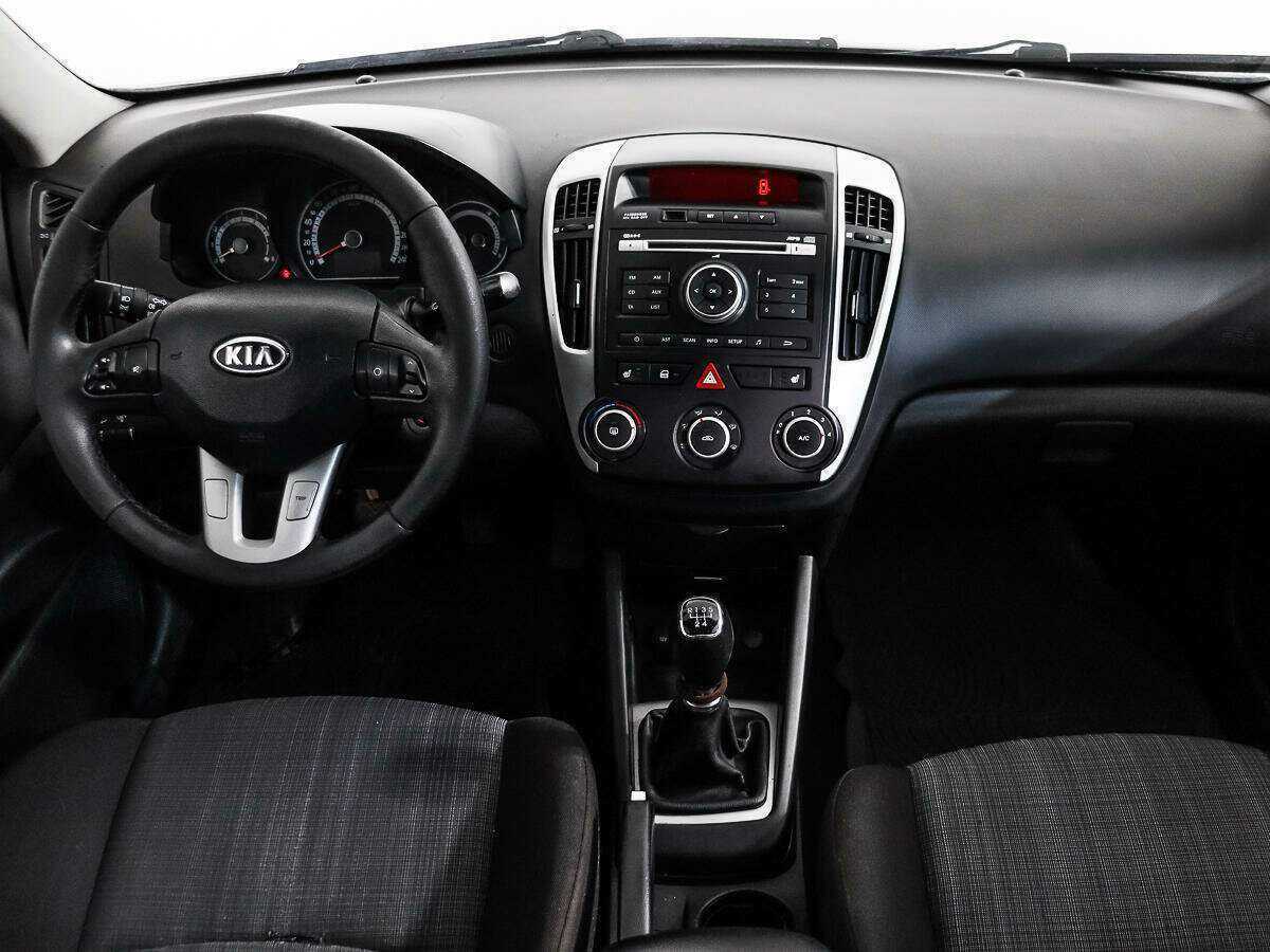Kia Ceed, 2010 Фото №12