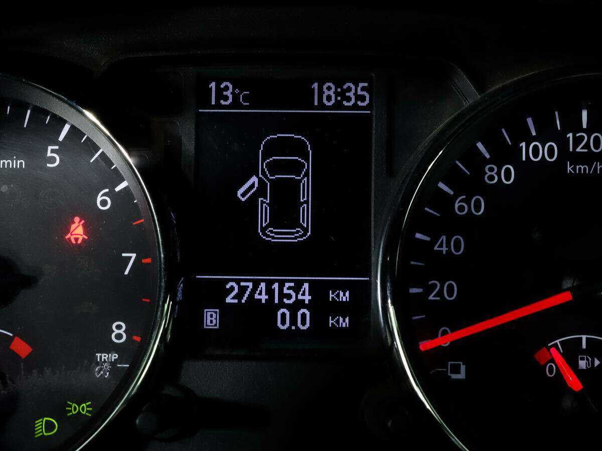 Nissan Qashqai+2, 2010 Фото №16