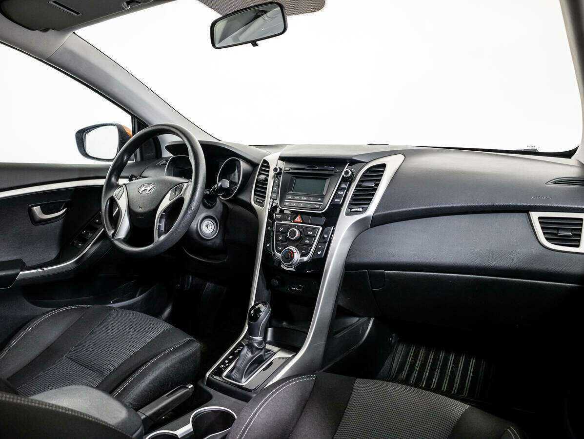 Hyundai i30, 2016 Фото №9