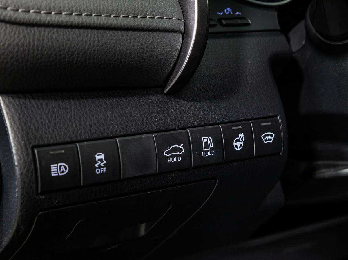 Toyota Camry, 2021 Фото №17