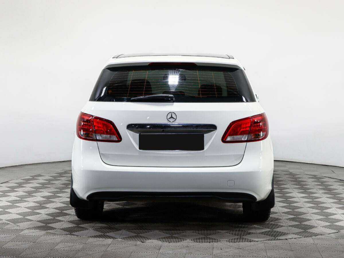 Mercedes-Benz B-Класс 180, 2015 Фото №6