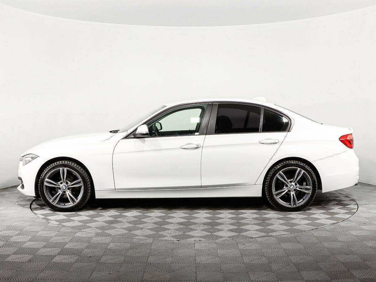 BMW 3 серии 318i, 2015 Фото №8