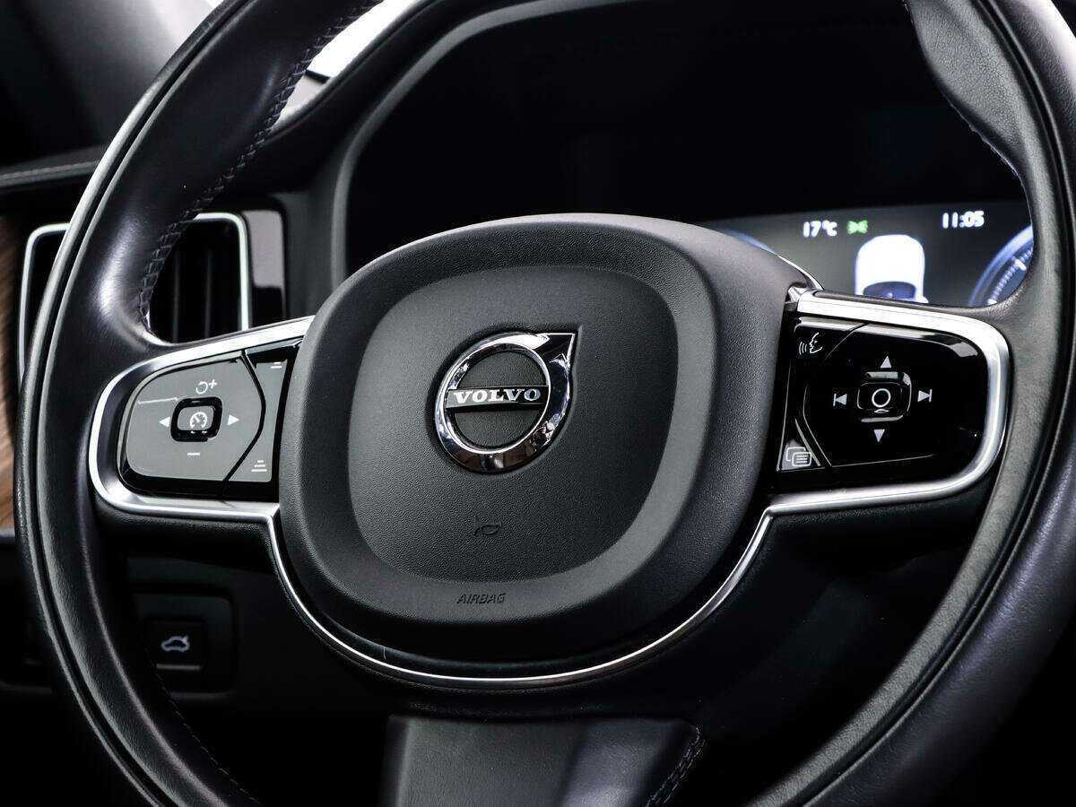 Volvo XC60, 2021 Фото №12
