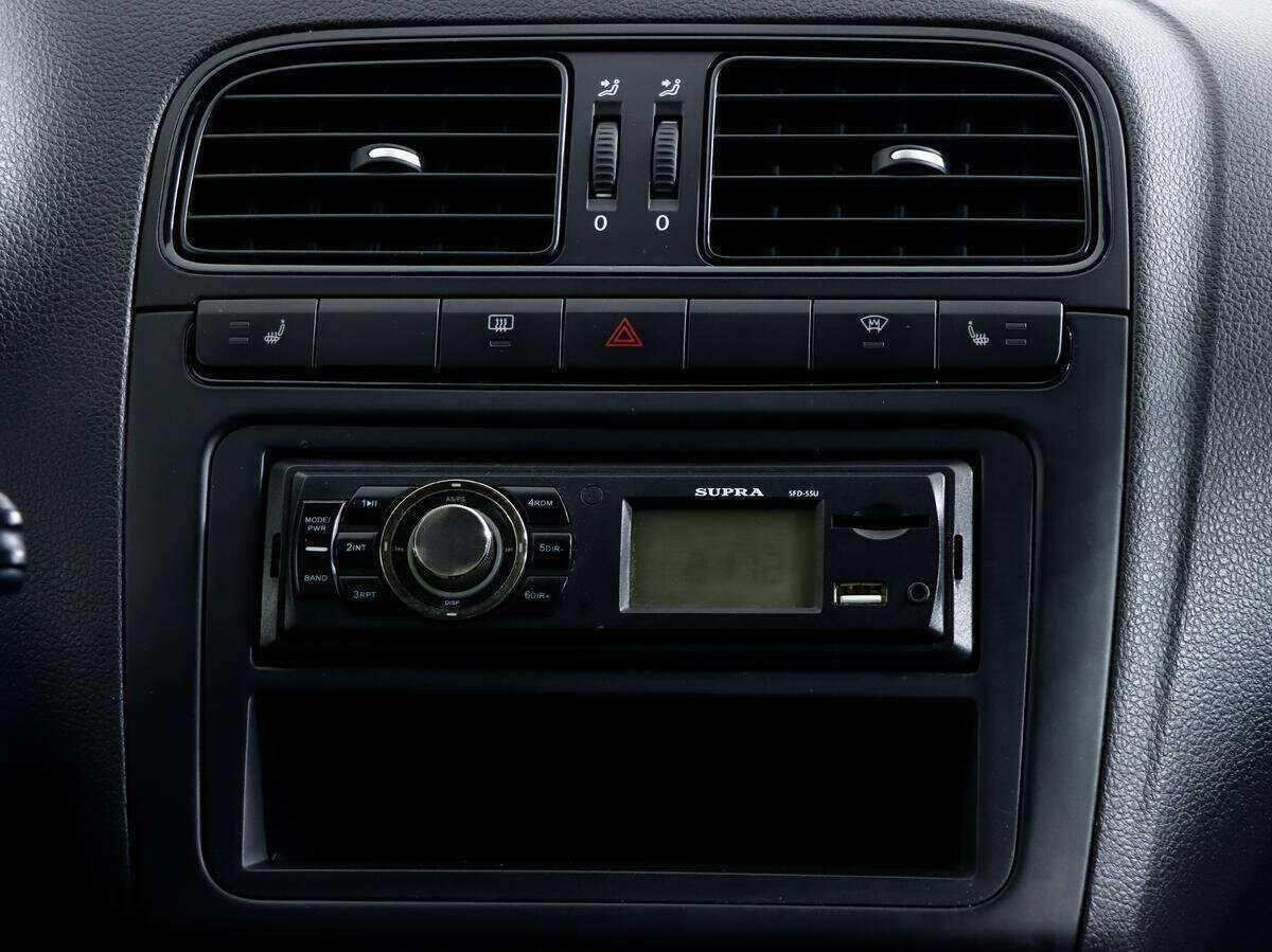 Volkswagen Polo, 2011 Фото №12