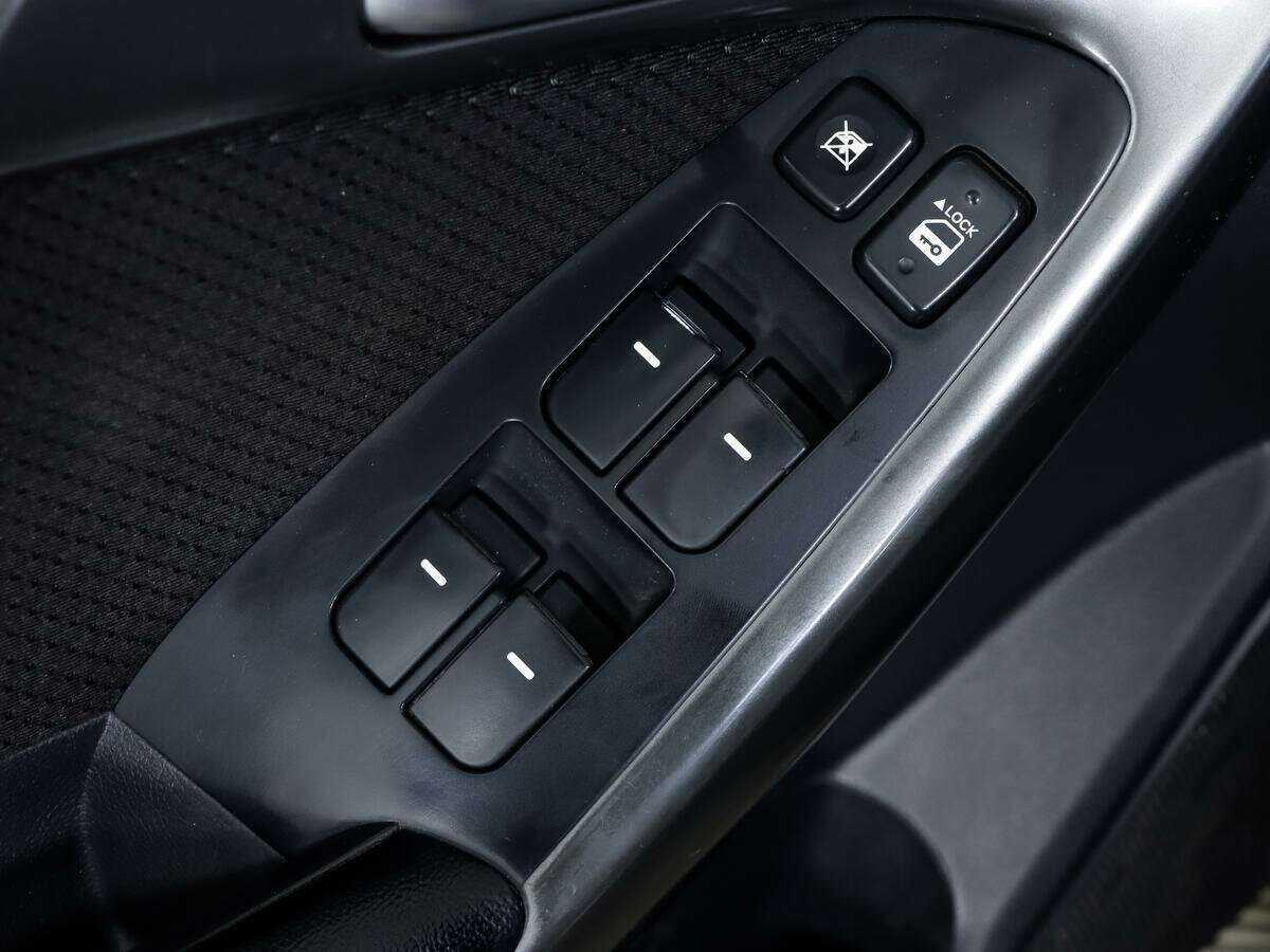 Kia Cerato 6-speed, 2011 Фото №12