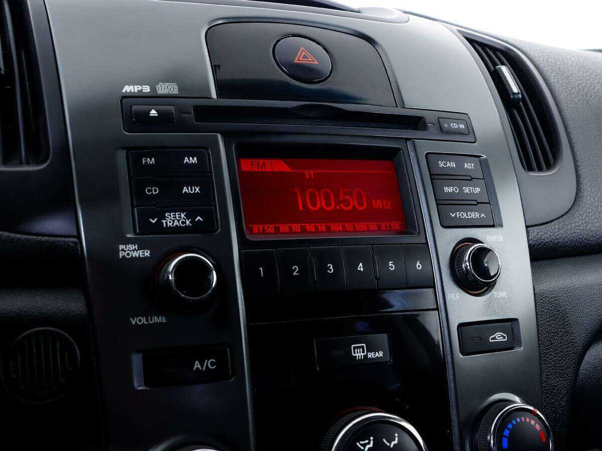 Kia Cerato 6-speed, 2011 Фото №13