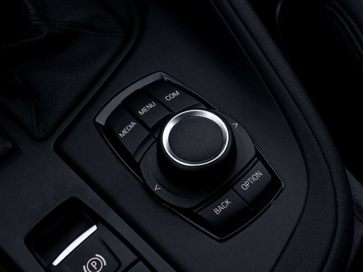 BMW X1 18i sDrive, 2020 Фото №15