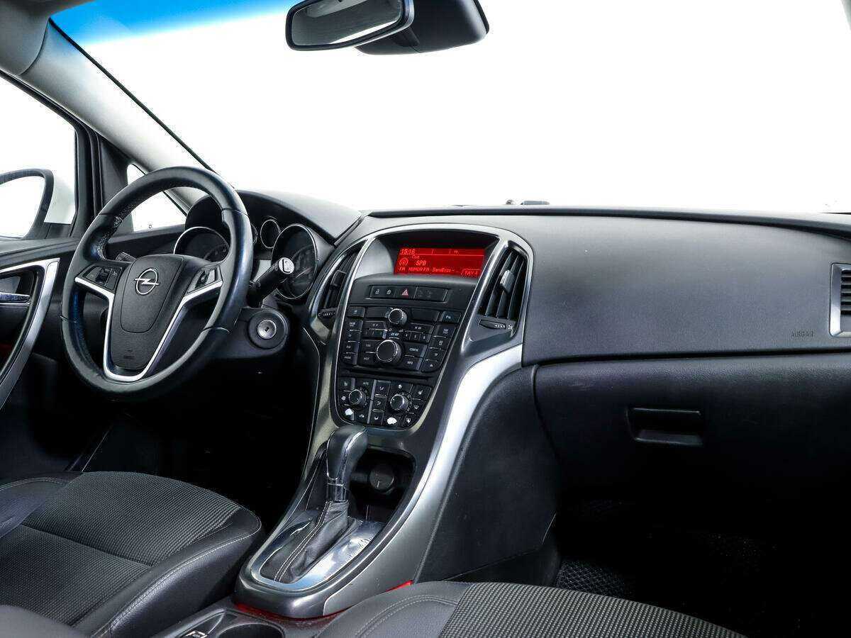 Opel Astra, 2010 Фото №9