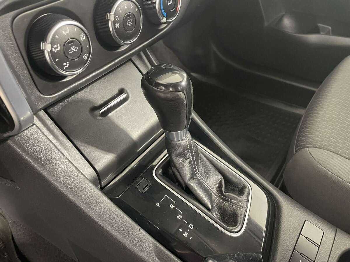 Toyota Corolla, 2017 Фото №13