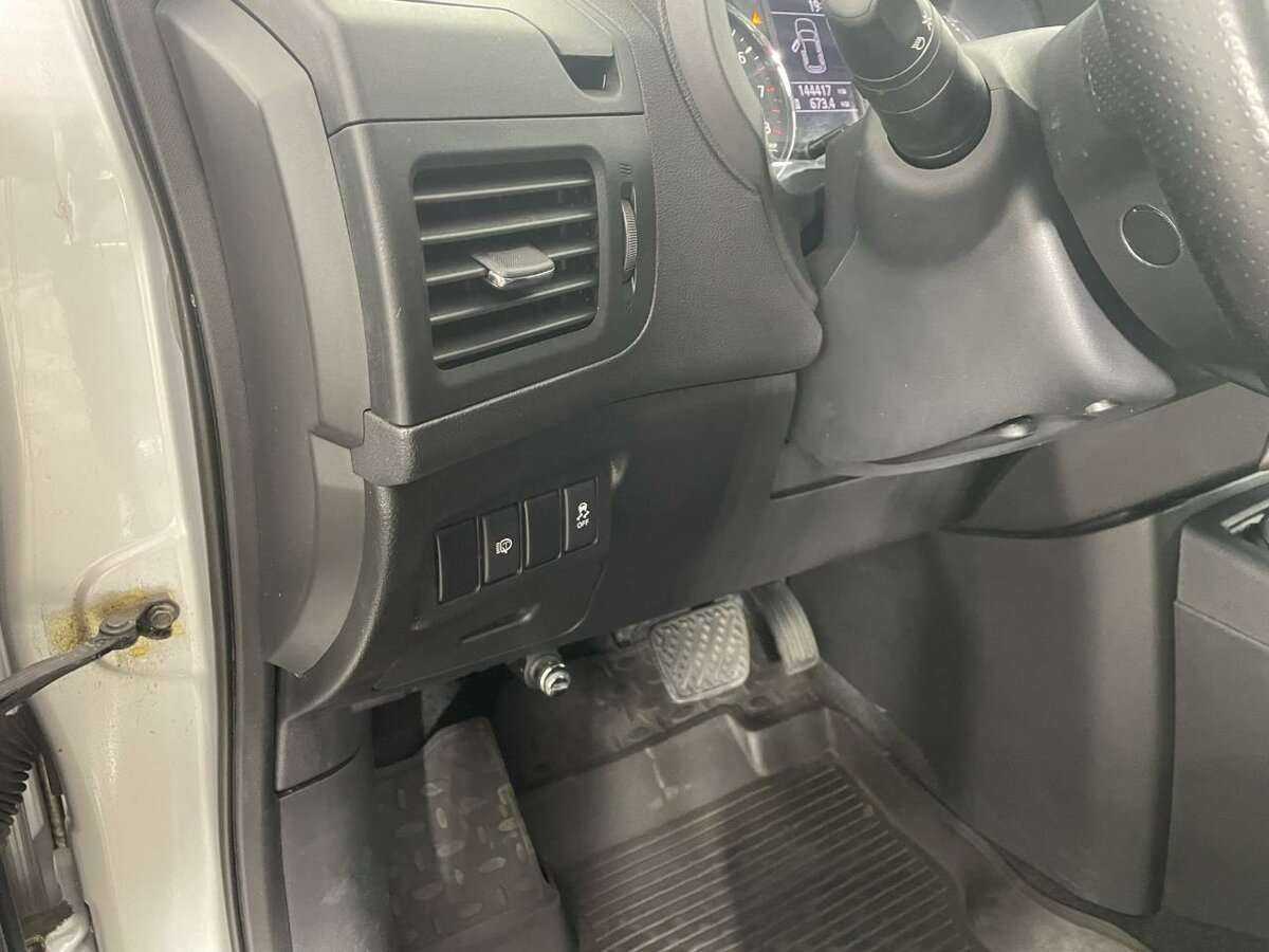 Nissan X-Trail, 2011 Фото №9