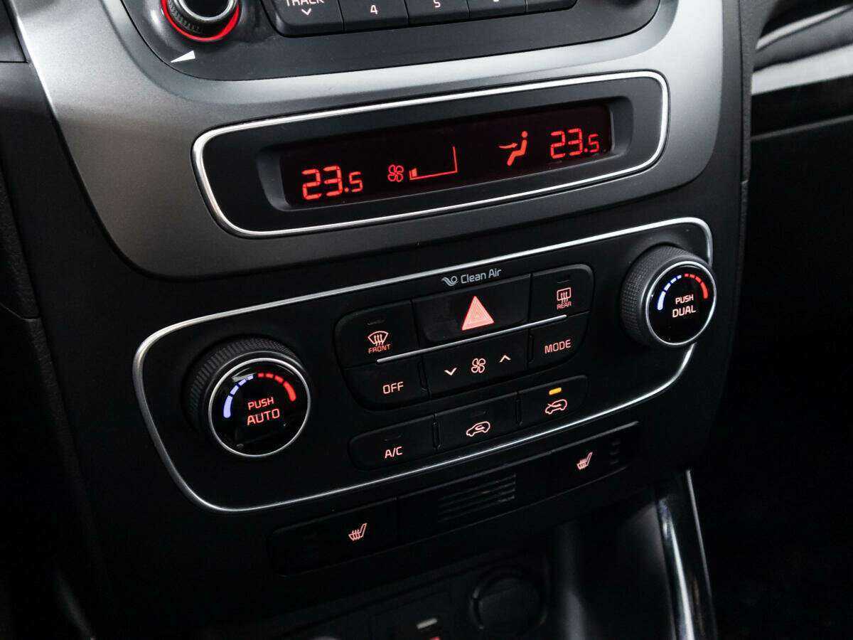 Kia Sorento, 2015 Фото №15