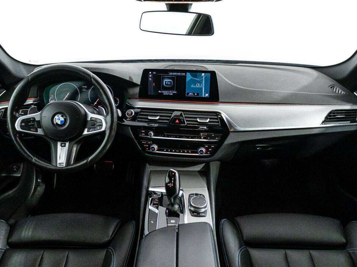 BMW 5 серии 520d xDrive, 2018 Фото №12