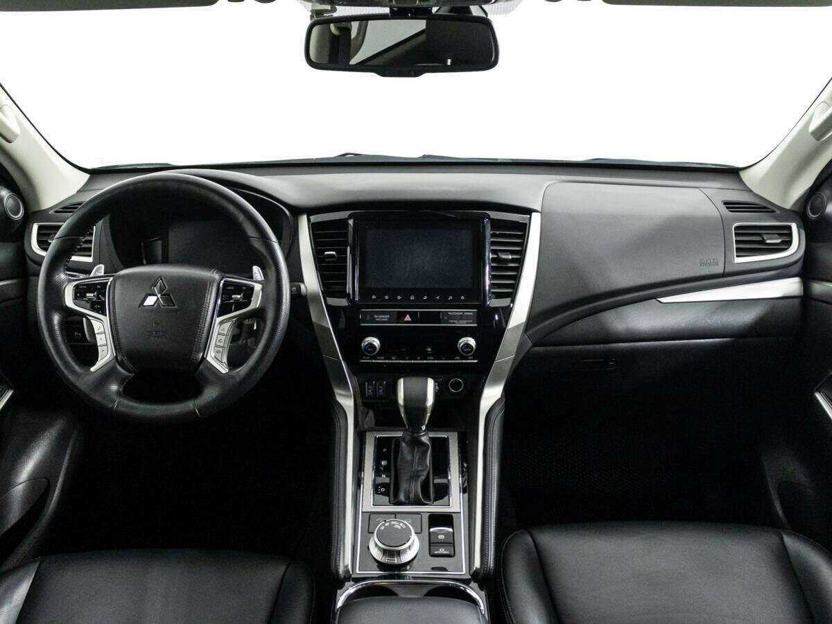Mitsubishi Pajero Sport, 2022 Фото №13