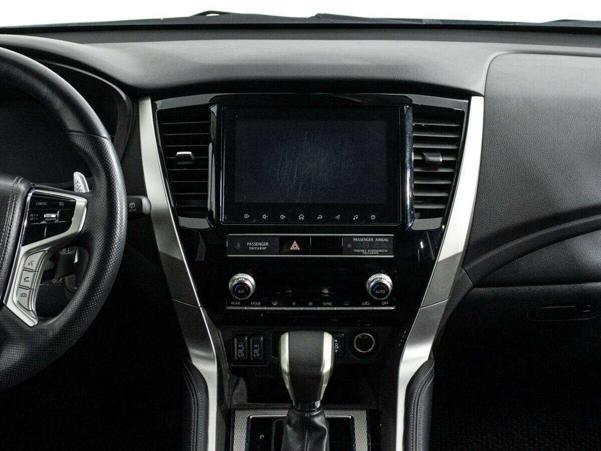 Mitsubishi Pajero Sport, 2022 Фото №14