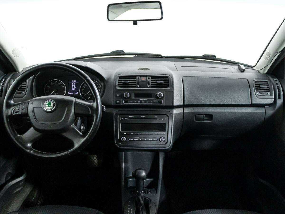 Skoda Fabia, 2011 Фото №11