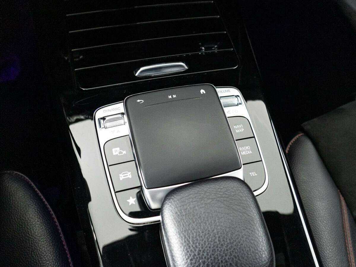 Mercedes-Benz CLA 200, 2019 Фото №16