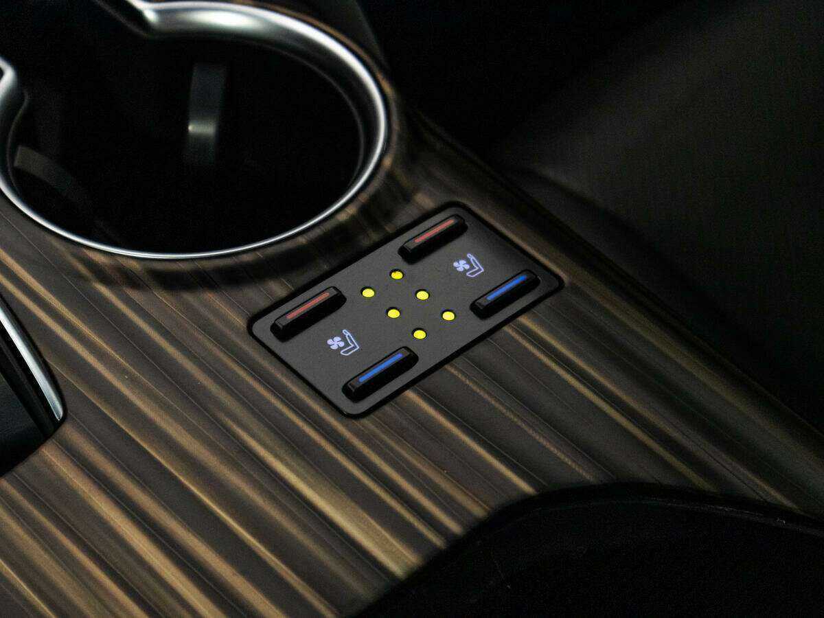 Toyota Camry, 2018 Фото №20