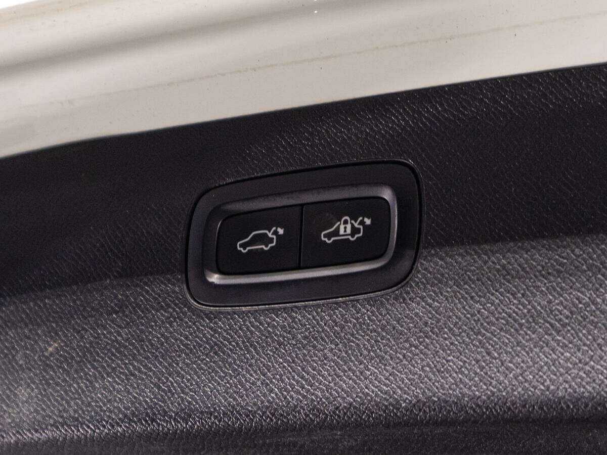 Volvo XC90, 2018 Фото №25