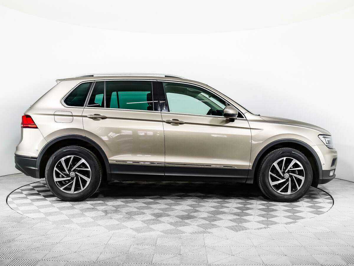 Volkswagen Tiguan L, 2018 - 111 982 км. | Фото №3