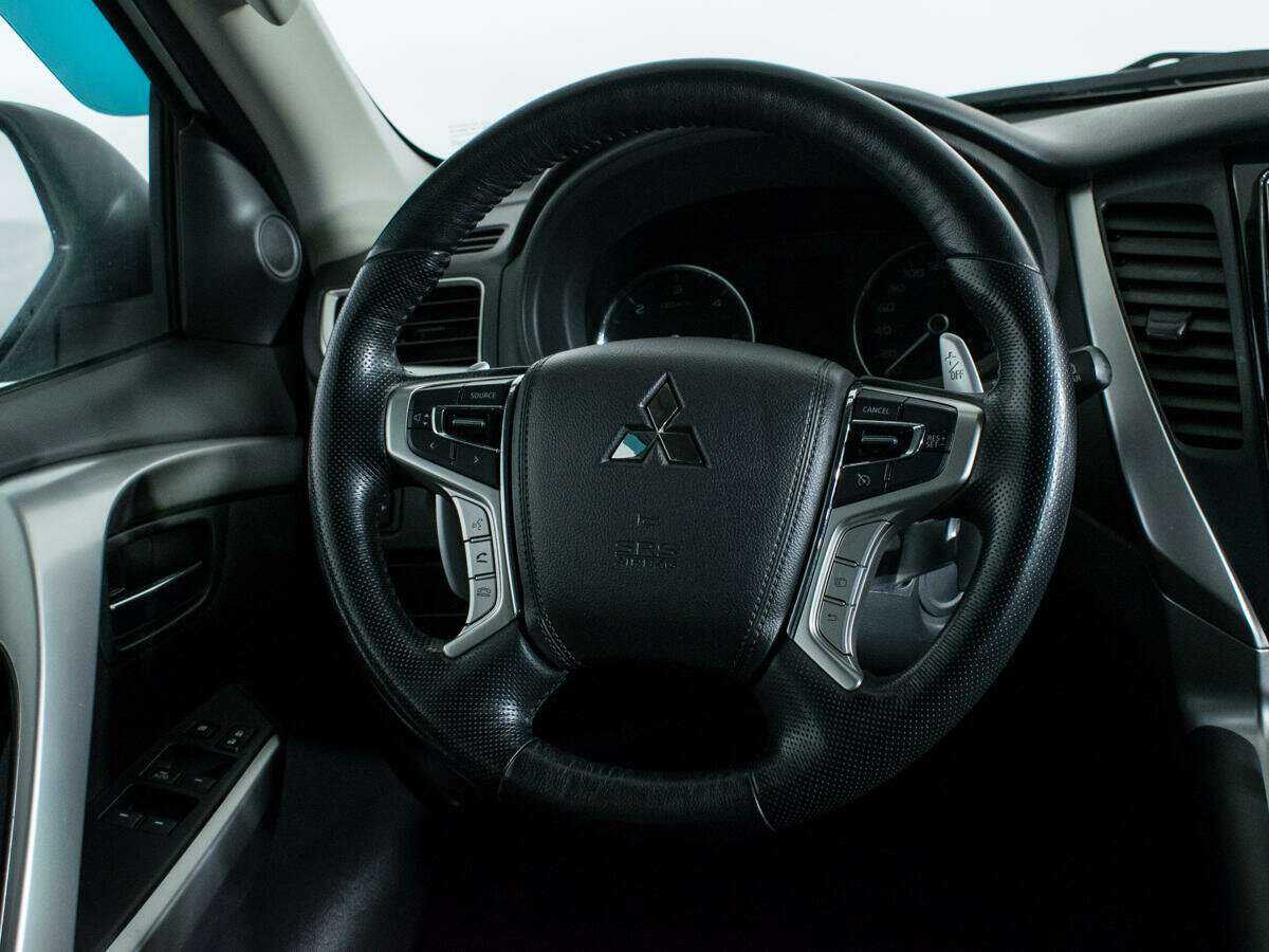 Mitsubishi Pajero Sport, 2018 Фото №13