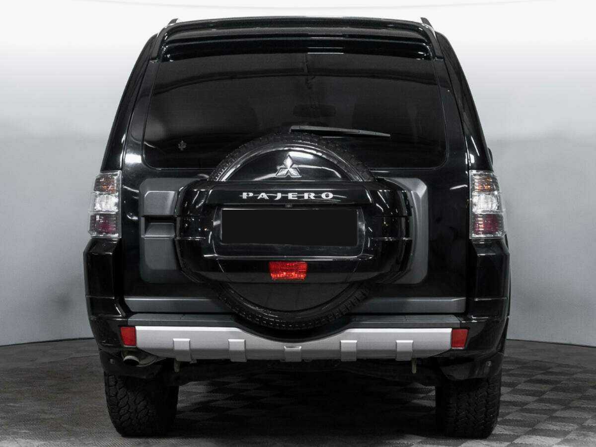 Mitsubishi Pajero, 2011 - 140 380 км. | Фото №6