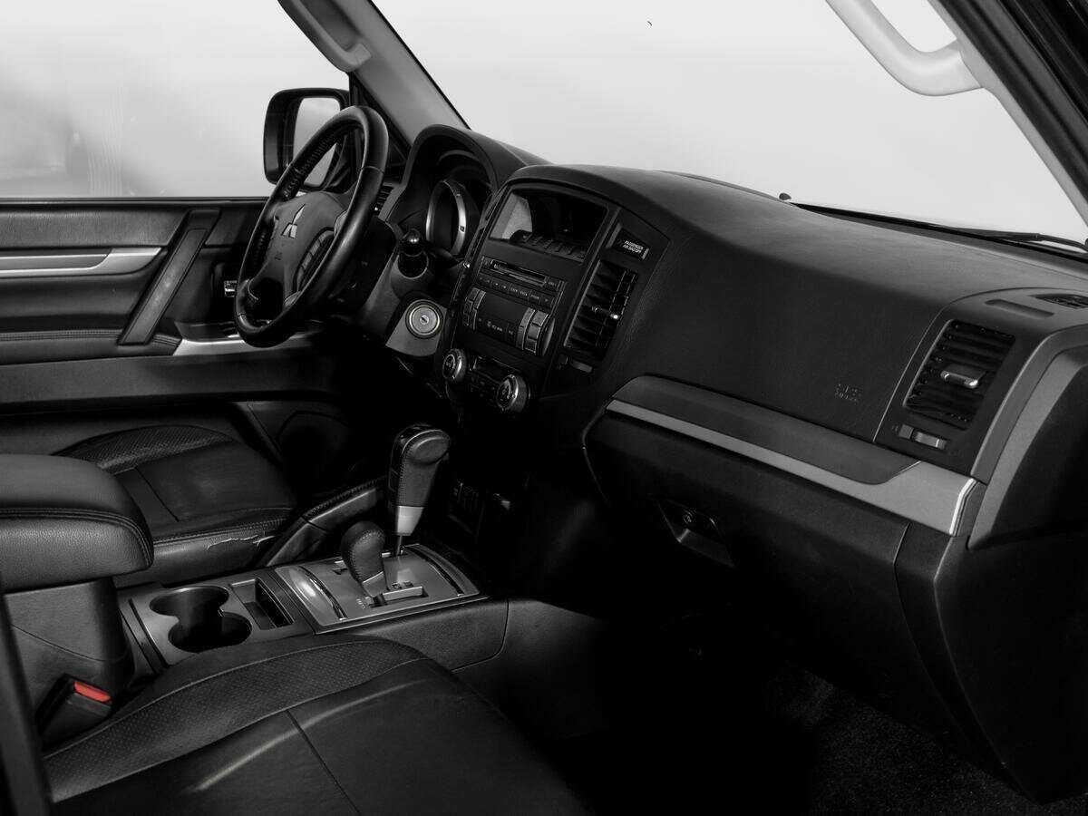 Mitsubishi Pajero, 2011 Фото №9