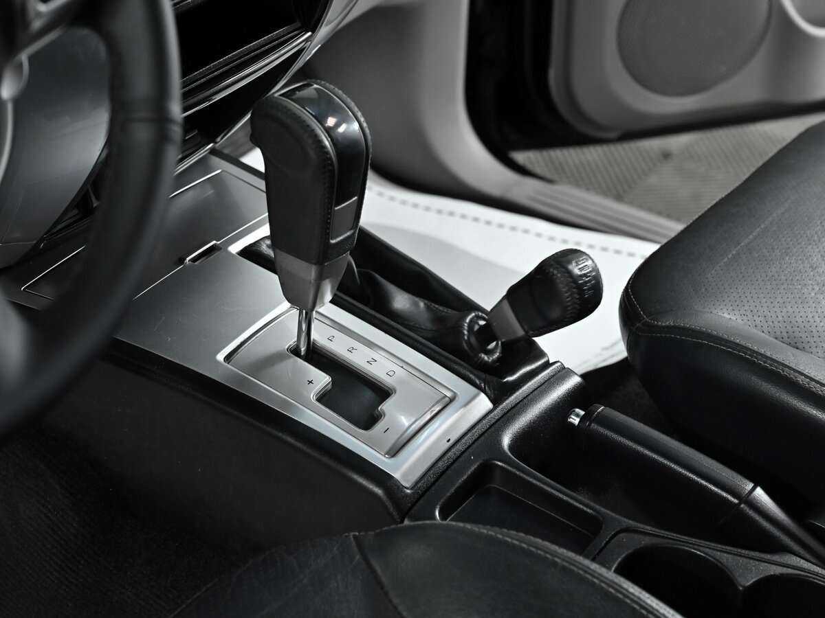 Mitsubishi Pajero Sport, 2010 Фото №12